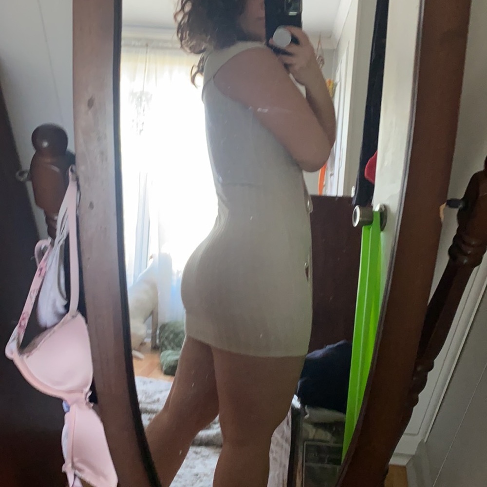 NIGHT OUT DRESSS♥️ - Picture 3 of 4